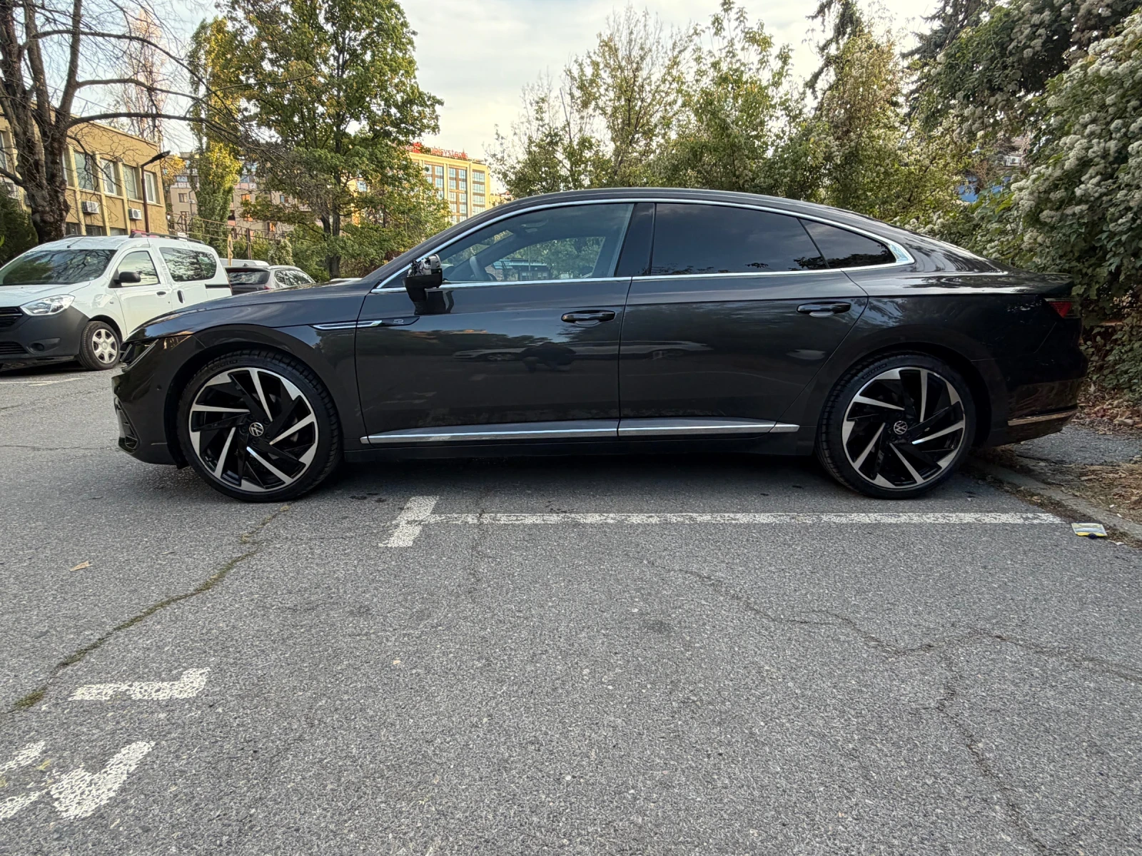 VW Arteon, снимка 12 - Автомобили и джипове - 56334356