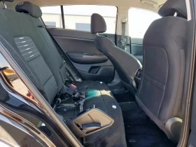 Kia Sportage 2.4L 4 Front Wheel Drive, снимка 12