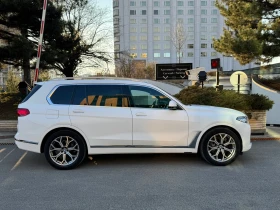 BMW X7 40i Xdrive/ Panorama/ Head Up/ История/ 140хил км, снимка 2