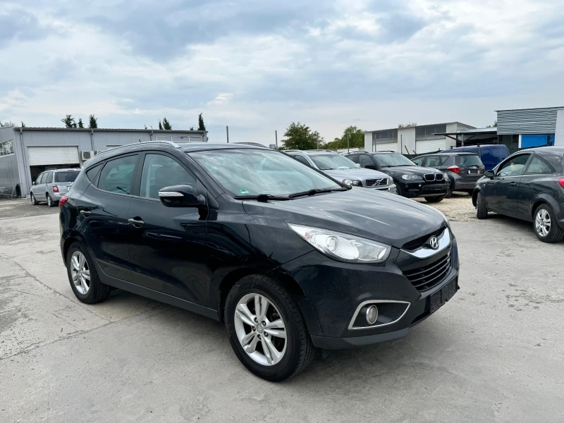 Hyundai IX35 2.0 Бензин Автомат Кожа подгрев, снимка 8 - Автомобили и джипове - 47400423