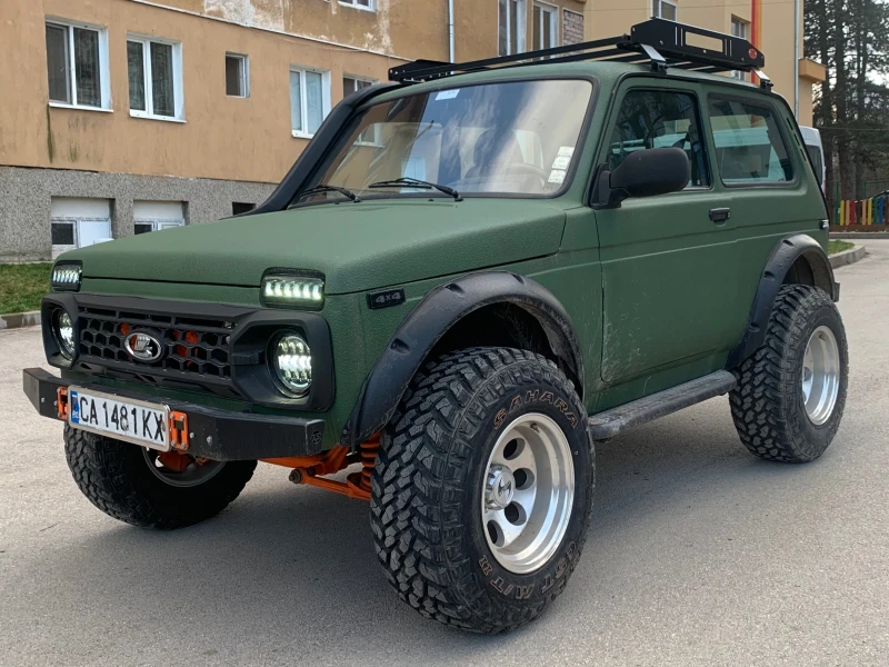 Lada Niva 21214 1.7i , снимка 1 - Автомобили и джипове - 49520962