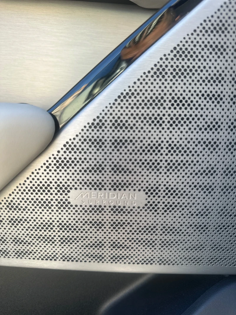 Land Rover Range Rover Velar, снимка 7 - Автомобили и джипове - 52250963