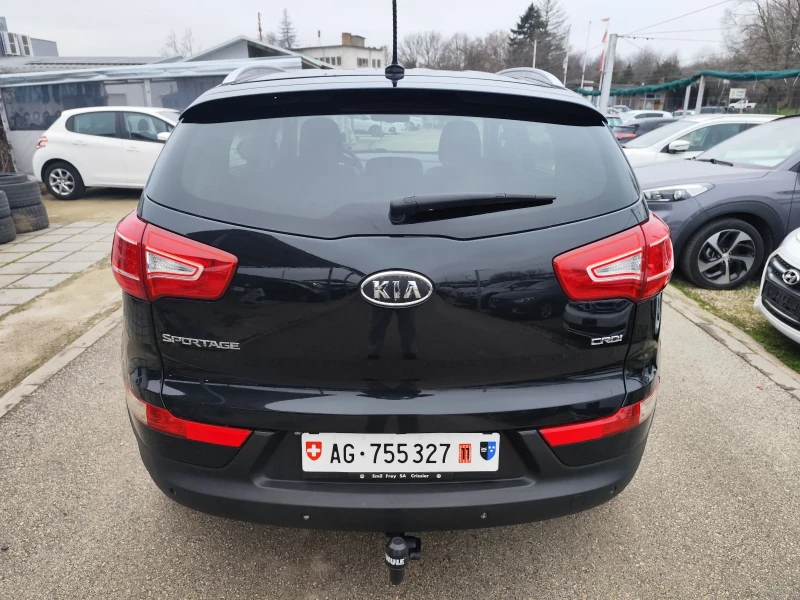Kia Sportage 2.0 Швейцария , снимка 7 - Автомобили и джипове - 52886610