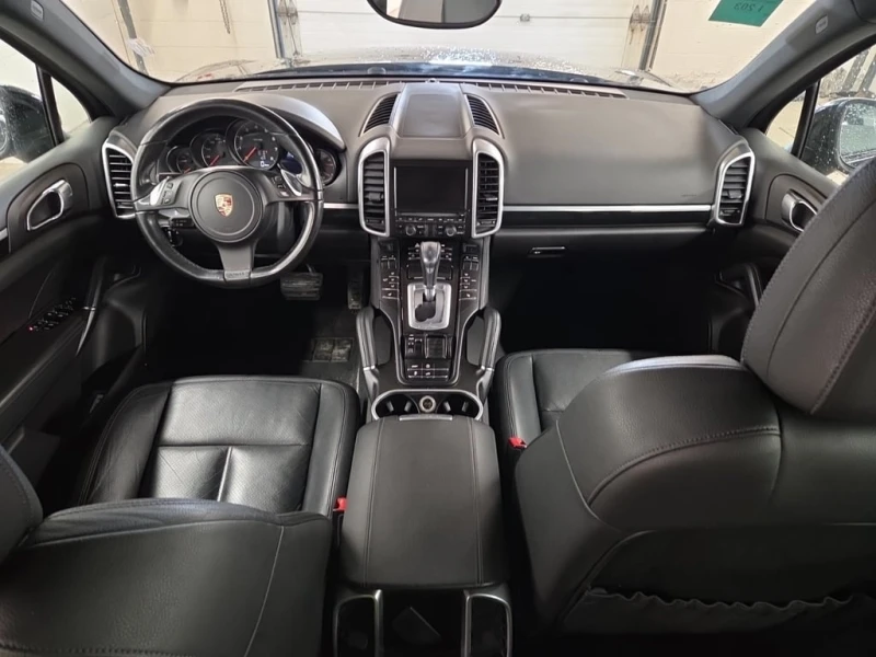 Porsche Cayenne * 2011 AWD TIPTRONIC * CARFAX * ОТ ПРЕДСТАВИТЕЛСТВ, снимка 10 - Автомобили и джипове - 53293189