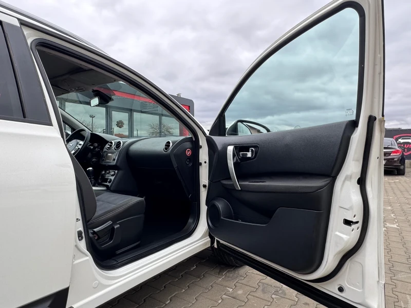 Nissan Qashqai 1.5DCi Tekna 7-Места, снимка 14 - Автомобили и джипове - 53298648