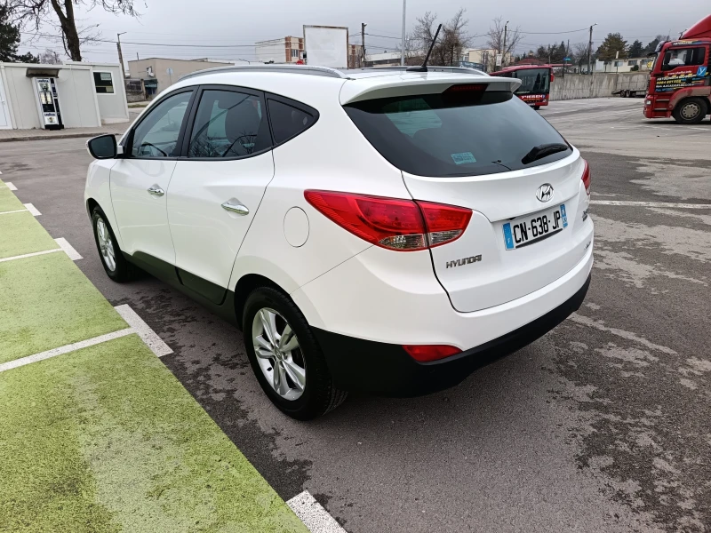 Hyundai IX35 2.0 CRDi Premium Limited 4WD ЕДИНСТВЕН СОБСТВЕНИК, снимка 3 - Автомобили и джипове - 53395862