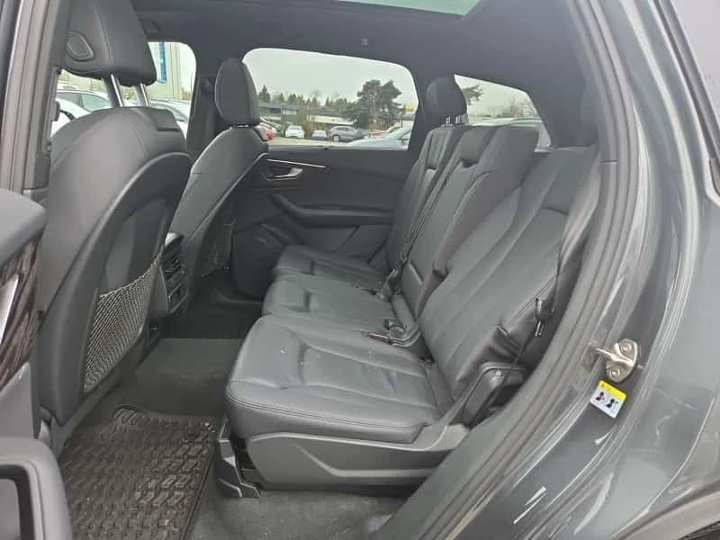 Audi Q7 KOMFORT 55 TFSI quattro | PANO | ПОДГРЕВИ | CARFAX, снимка 13 - Автомобили и джипове - 53818021