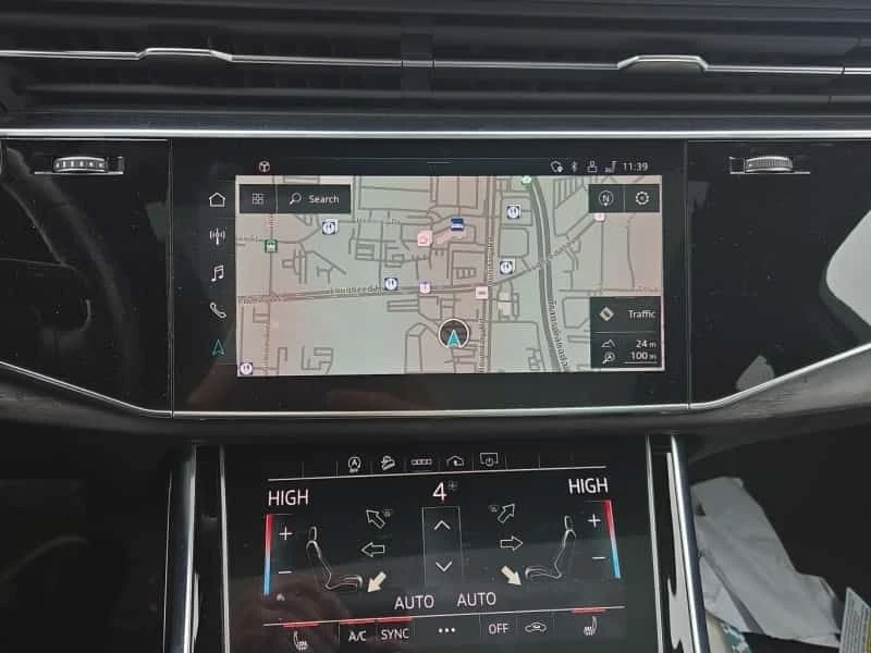 Audi Q7 KOMFORT 55 TFSI quattro | PANO | ПОДГРЕВИ | CARFAX, снимка 9 - Автомобили и джипове - 53818021