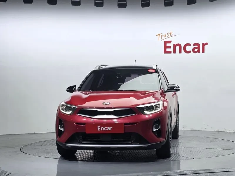 Kia Stonic Diesel 1.6 Prestige, снимка 3 - Автомобили и джипове - 56118224