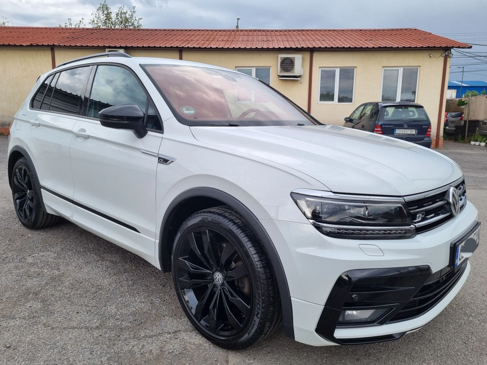 VW Tiguan 2.0 TSI 190к.с/DSG/Euro6/Камера360 /3хRline/ - изображение 5