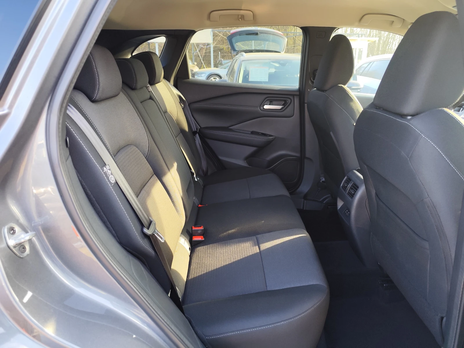 Nissan Qashqai 1.3i* HYBRID* EURO6D* LED* NAVI* CAMERA 360*  - изображение 10