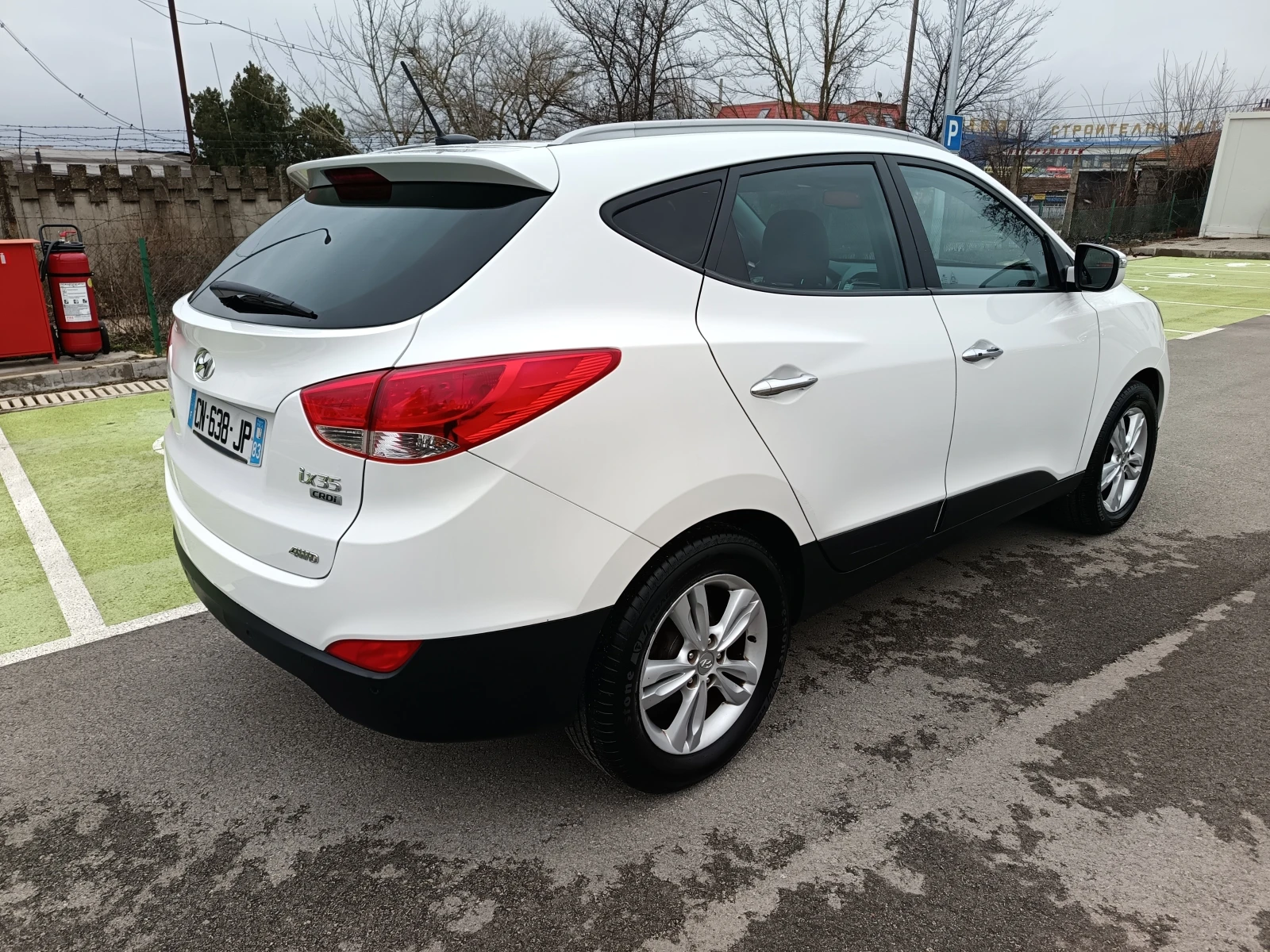 Hyundai IX35 2.0 CRDi Premium Limited 4WD ЕДИНСТВЕН СОБСТВЕНИК - изображение 5