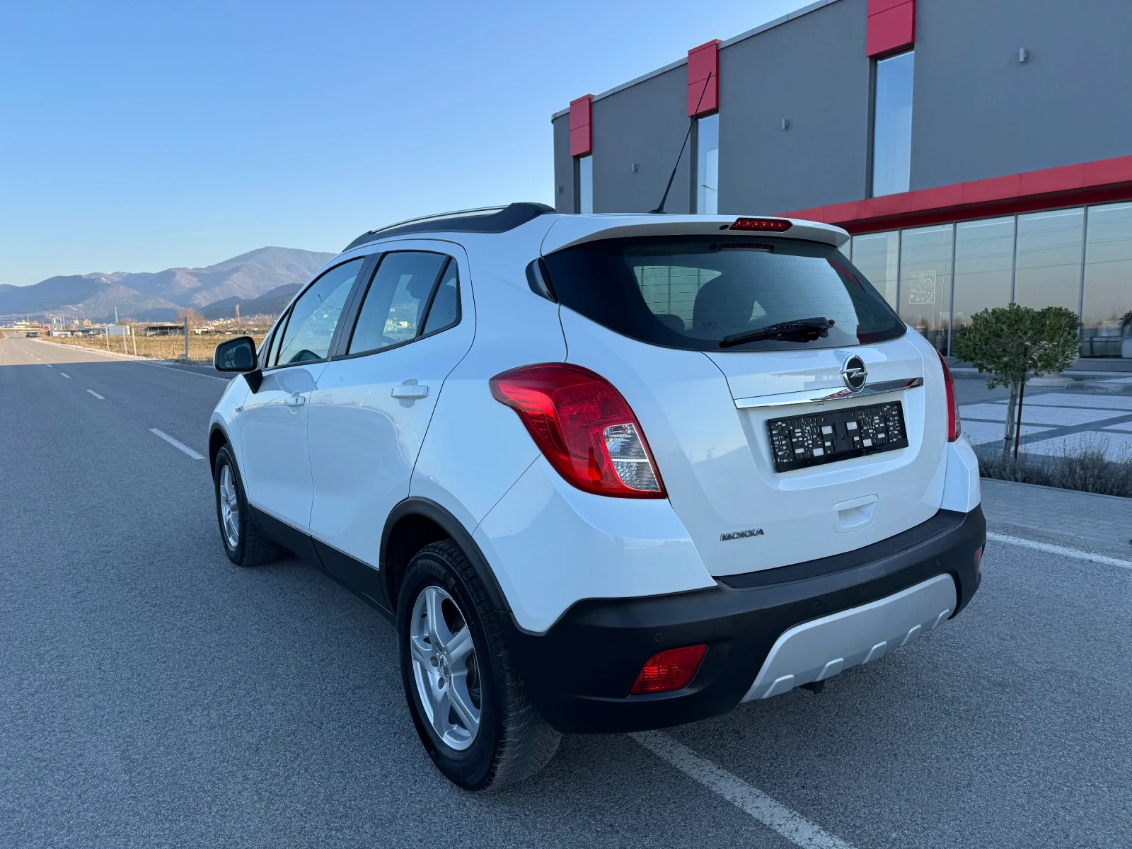 Opel Mokka Бяла Перла - изображение 7