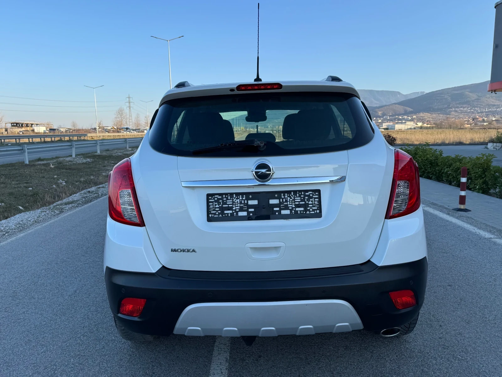 Opel Mokka Бяла Перла - изображение 6