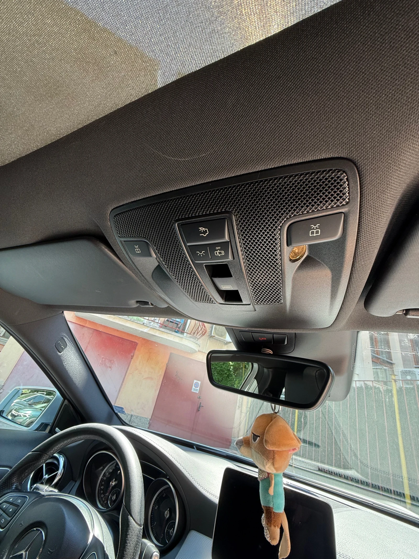 Mercedes-Benz GLA 220 220d 4matic, снимка 9 - Автомобили и джипове - 54835733
