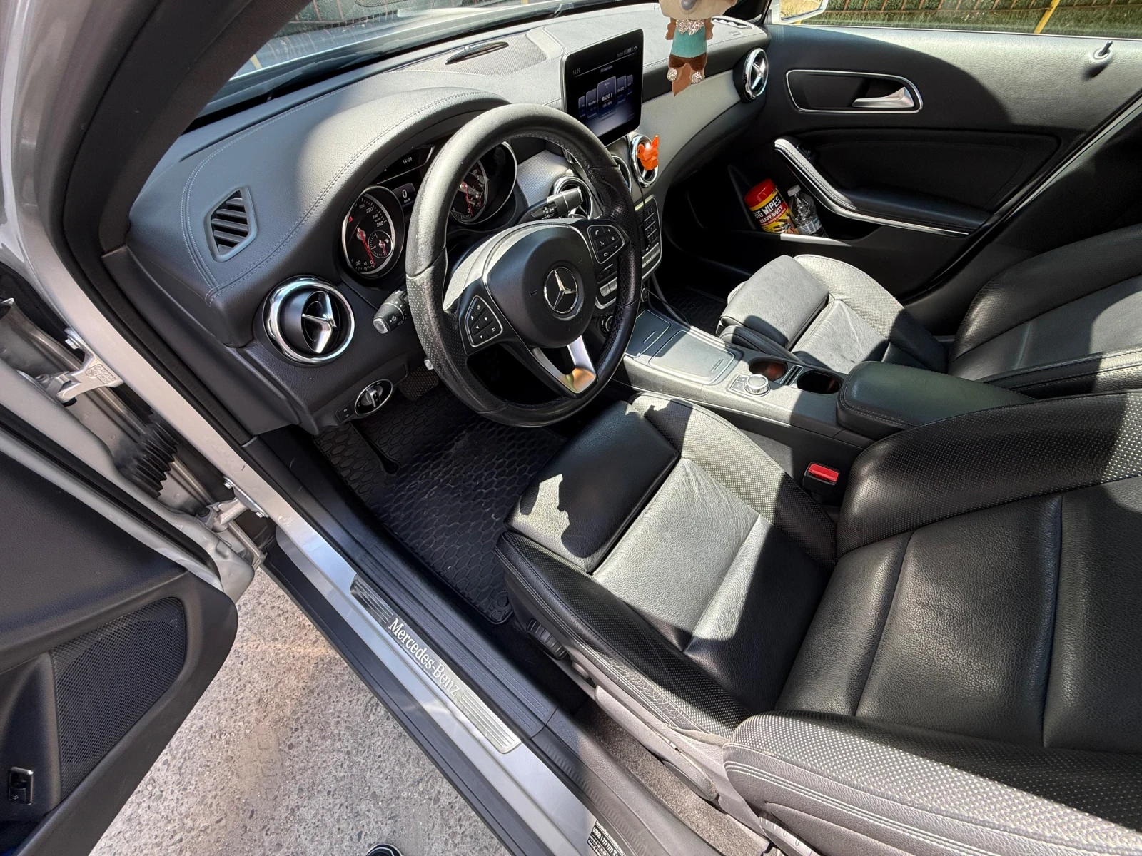 Mercedes-Benz GLA 220 220d 4matic, снимка 5 - Автомобили и джипове - 54835733