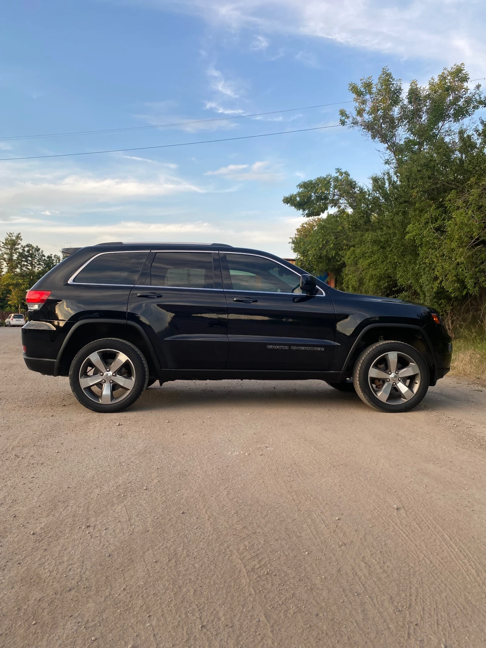Jeep Grand cherokee 3.6/ LAREDO/ 2017, снимка 8 - Автомобили и джипове - 55239523