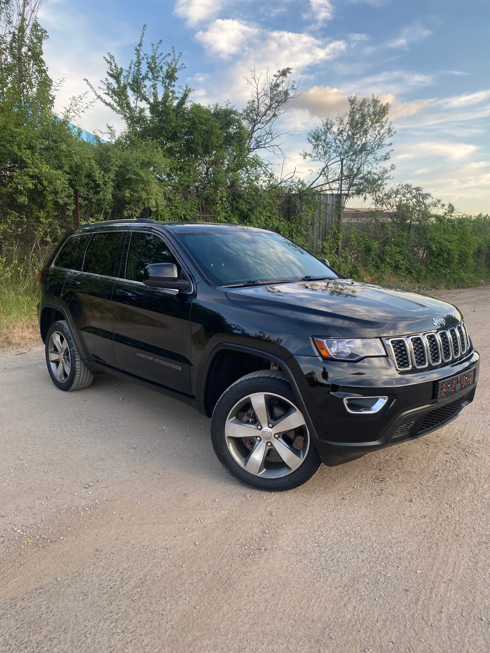 Jeep Grand cherokee 3.6/ LAREDO/ 2017