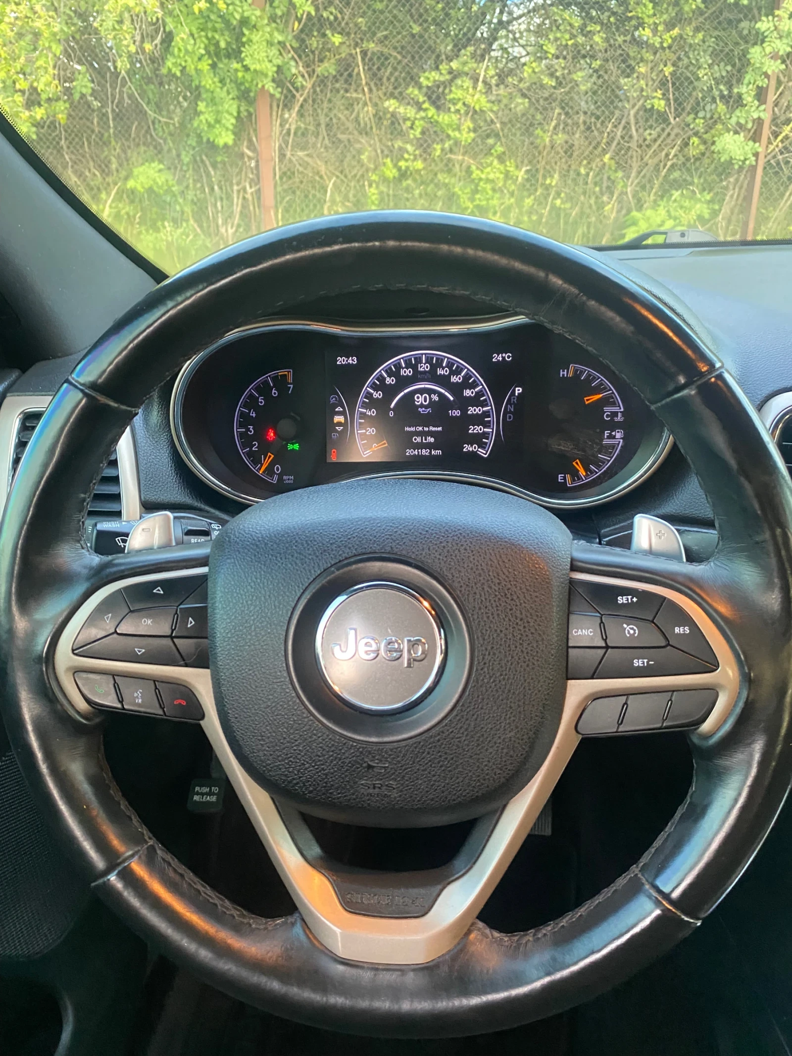 Jeep Grand cherokee 3.6/ LAREDO/ 2017, снимка 9 - Автомобили и джипове - 55239523