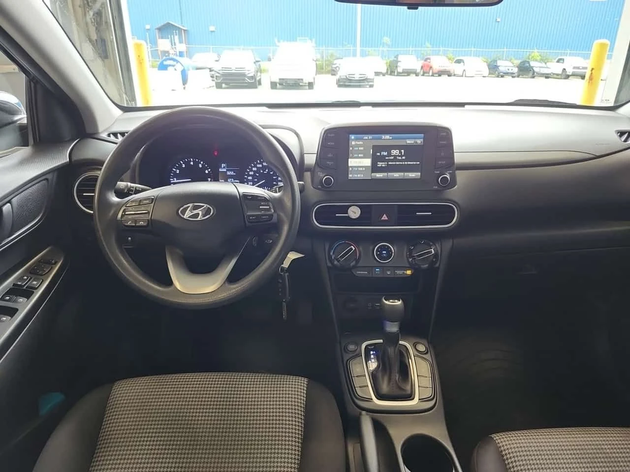 Hyundai Kona * 2.0l Awd Essential * АВТОКРЕДИТ* , снимка 10 - Автомобили и джипове - 55562966