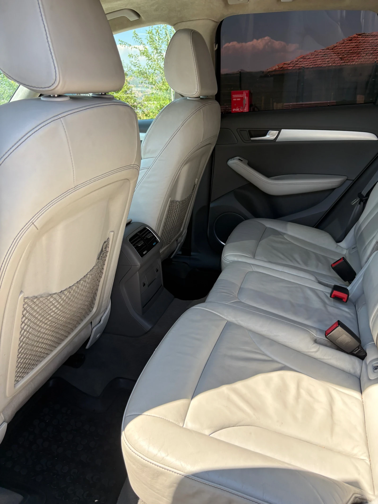 Audi Q5, снимка 8 - Автомобили и джипове - 55618090