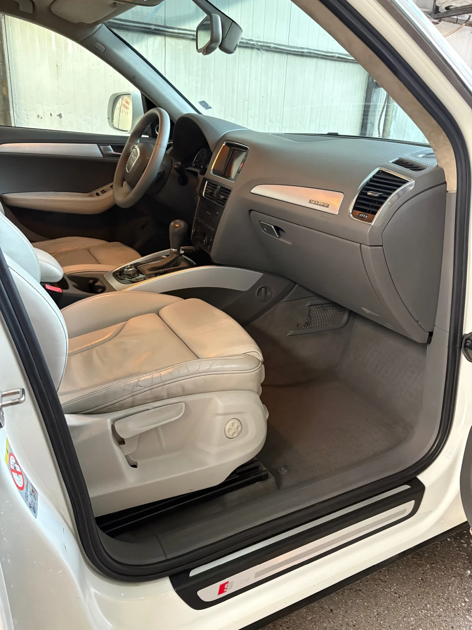 Audi Q5, снимка 5 - Автомобили и джипове - 55618090