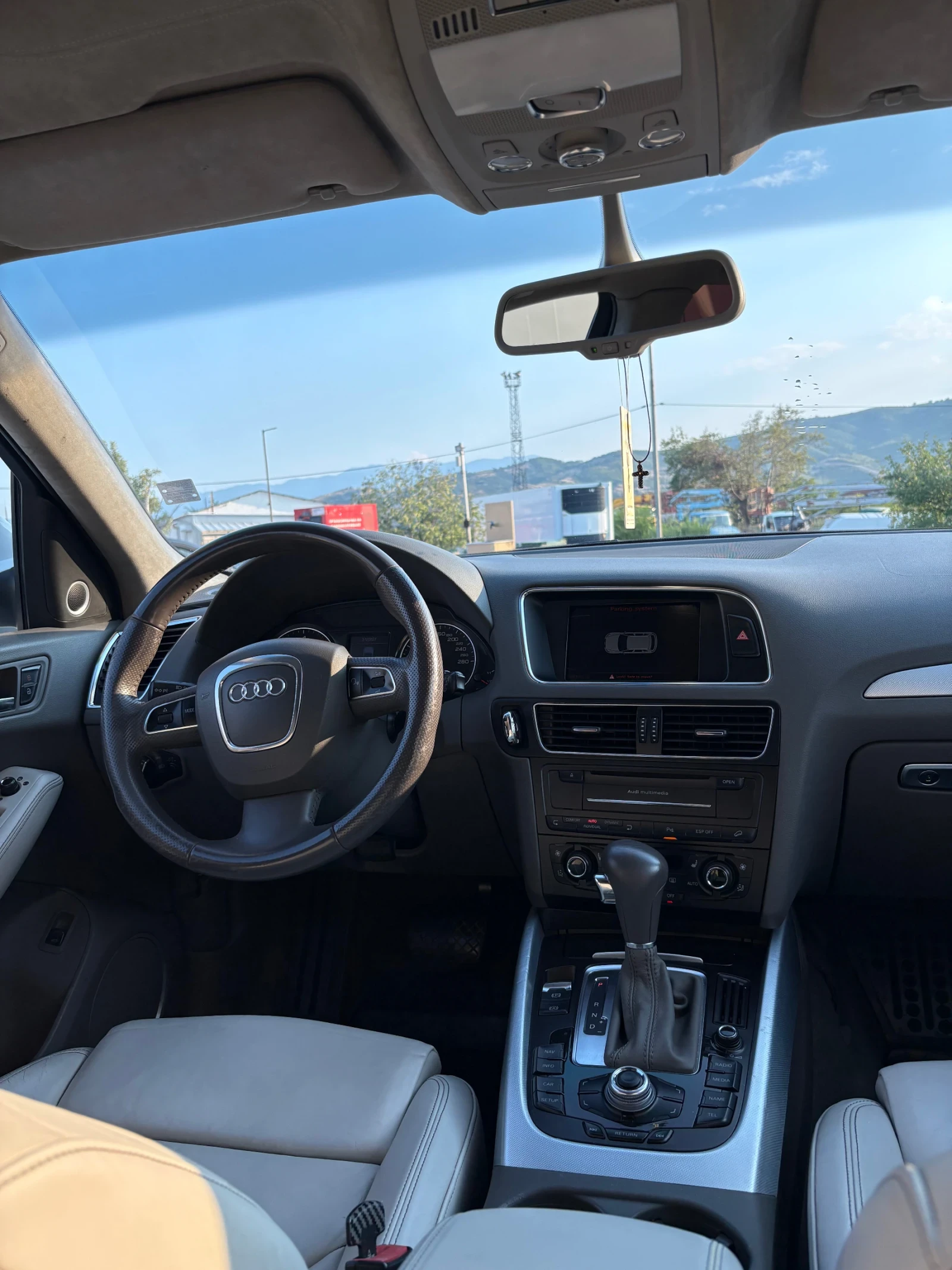 Audi Q5, снимка 13 - Автомобили и джипове - 55618090