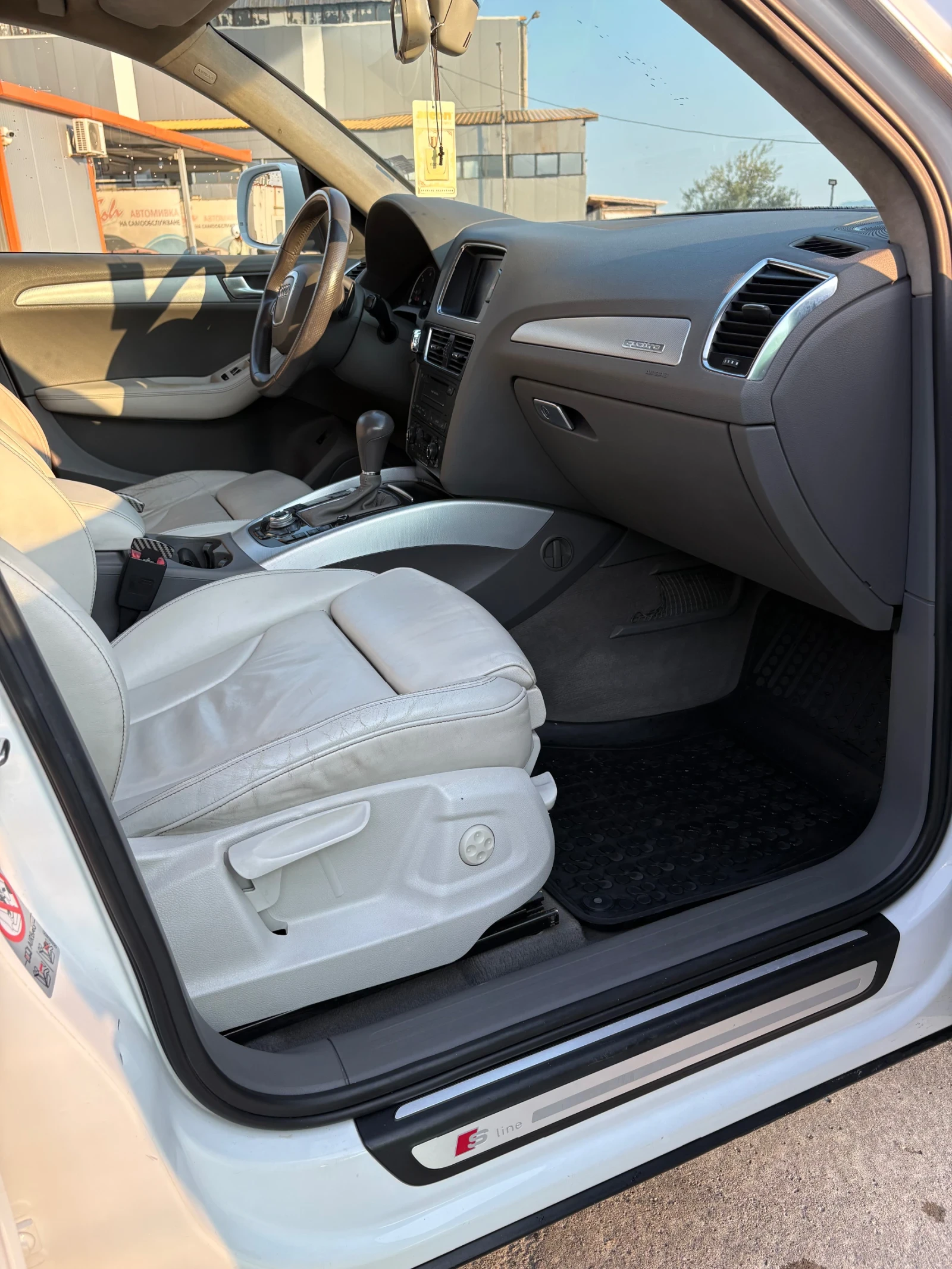 Audi Q5, снимка 14 - Автомобили и джипове - 55618090