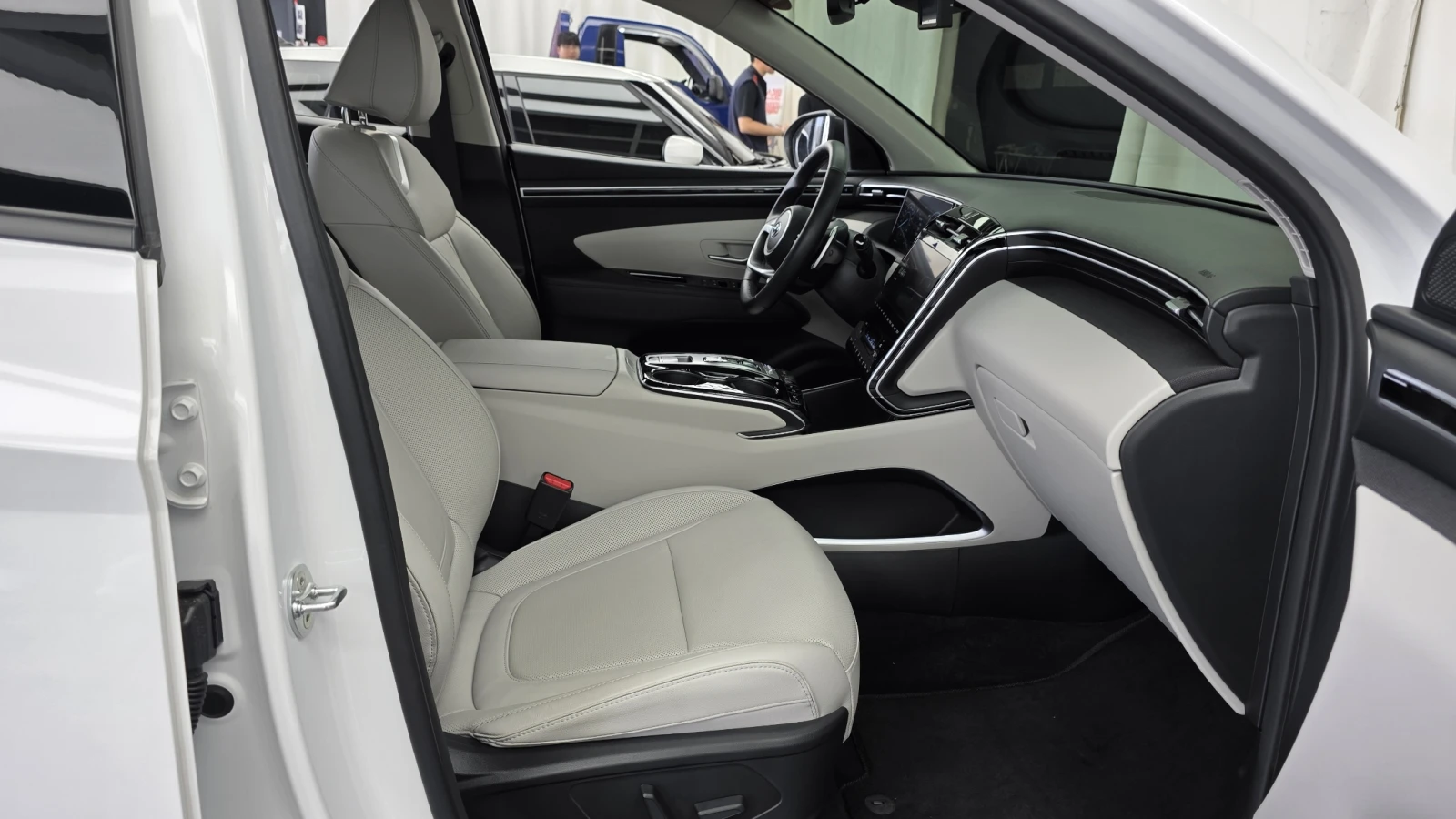 Hyundai Tucson Diesel 2.0 4WD ADVENTURE autoprime.bg, снимка 15 - Автомобили и джипове - 55843380