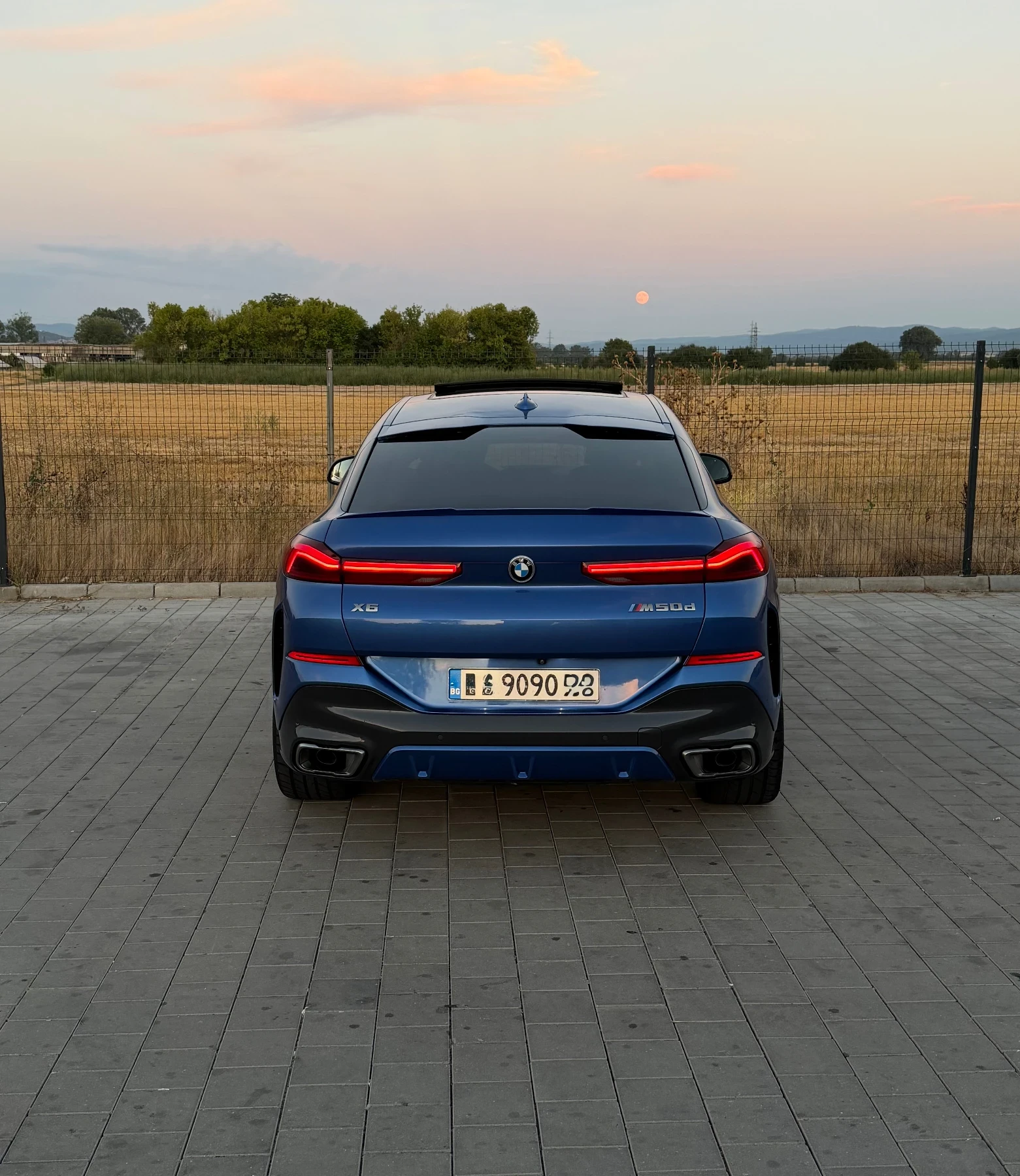 BMW X6 M50D, снимка 7 - Автомобили и джипове - 55845661