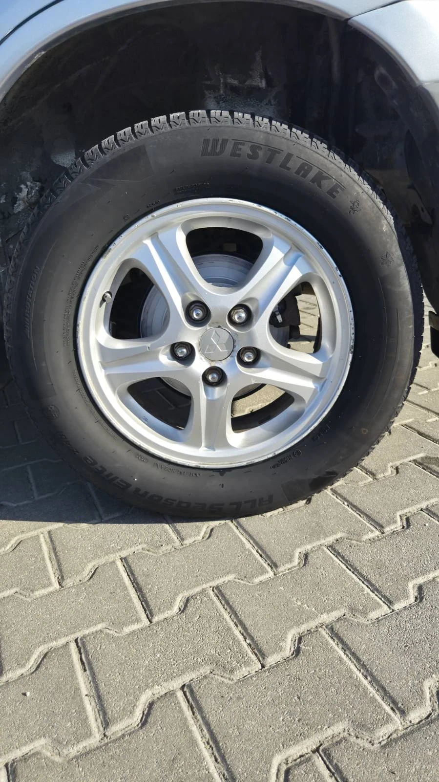Mitsubishi Outlander, снимка 13 - Автомобили и джипове - 55960139