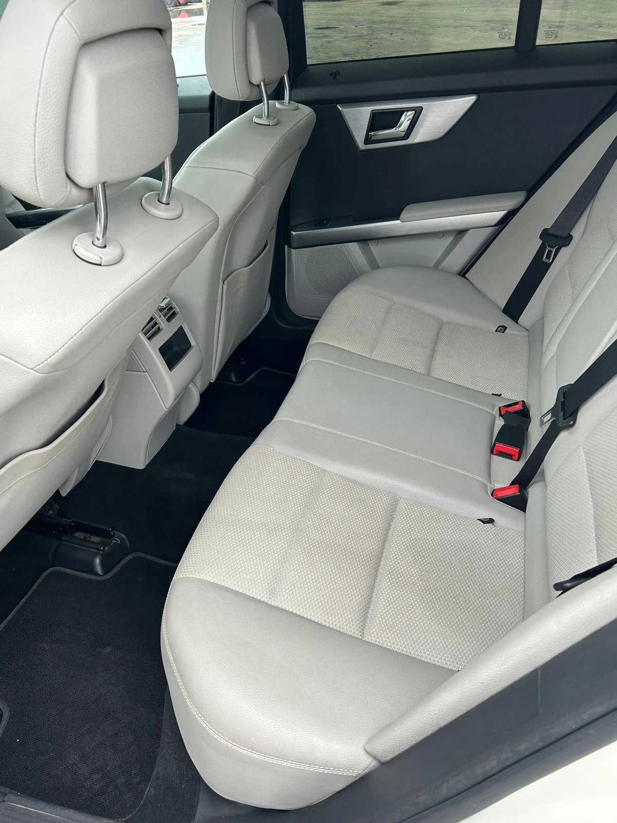 Mercedes-Benz GLK 220, снимка 6 - Автомобили и джипове - 56350556