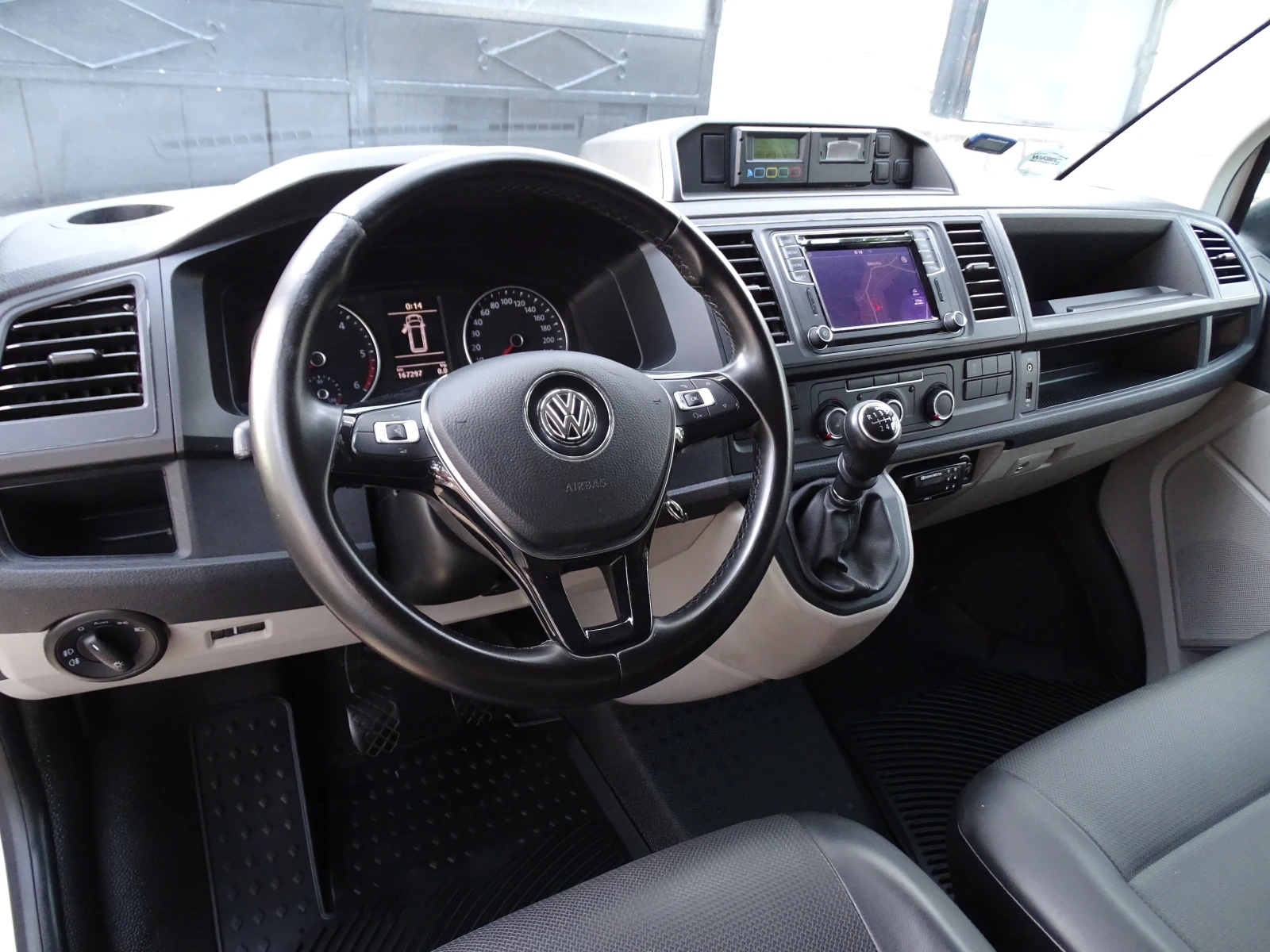 VW Transporter ХЛАДИЛЕН/PSYGEIO 2.0 MAXI, NAVI, KLIMA, PARKTRONIC - изображение 8
