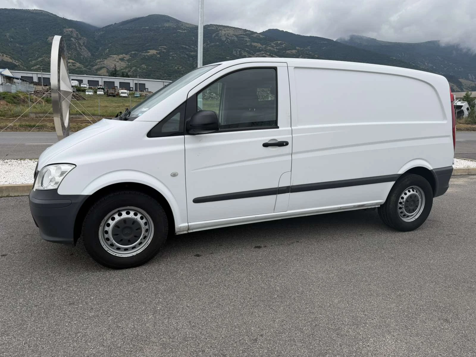 Mercedes-Benz Vito 113CDI/Клима, снимка 3 - Бусове и автобуси - 55030971