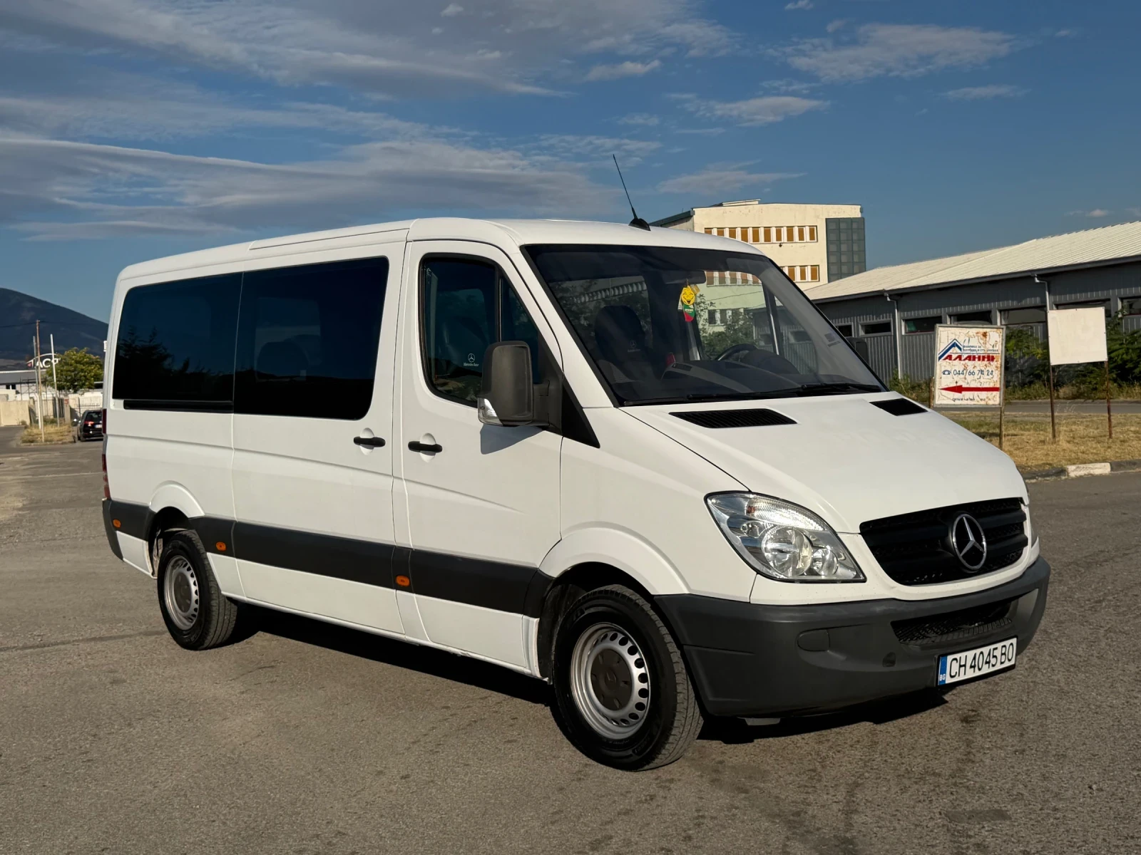 Mercedes-Benz Sprinter 311 CDI 2.2 Пътнически- КЛИМАТИК, снимка 5 - Бусове и автобуси - 56172459