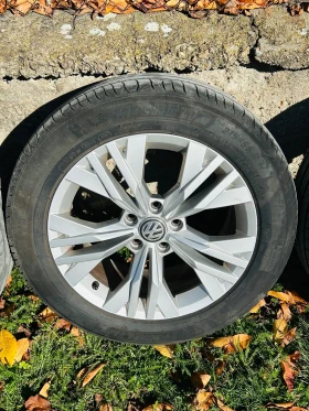 Гуми с джанти Michelin 215/55R17, снимка 2 - Гуми и джанти - 52870374