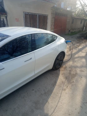 Tesla Model 3 330, снимка 2