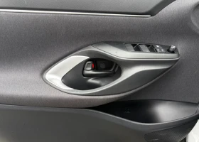 Toyota Yaris Cross 1.5 Hybrid , снимка 9
