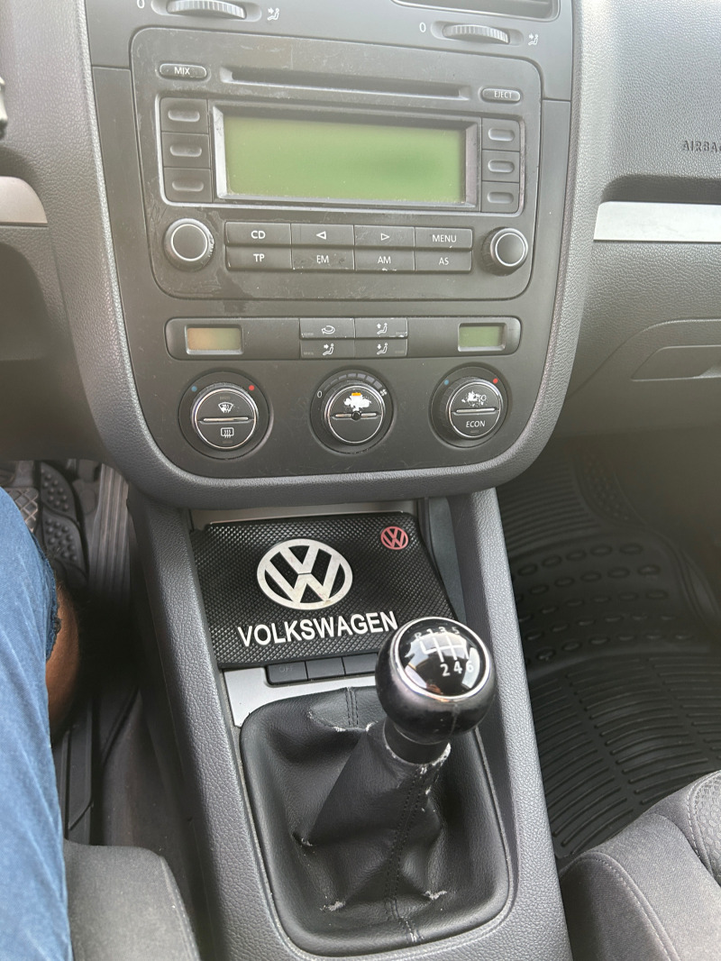 VW Golf, снимка 3 - Автомобили и джипове - 45008329