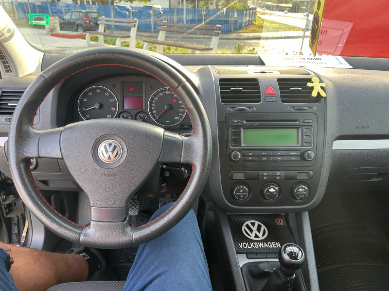 VW Golf, снимка 2 - Автомобили и джипове - 45008329