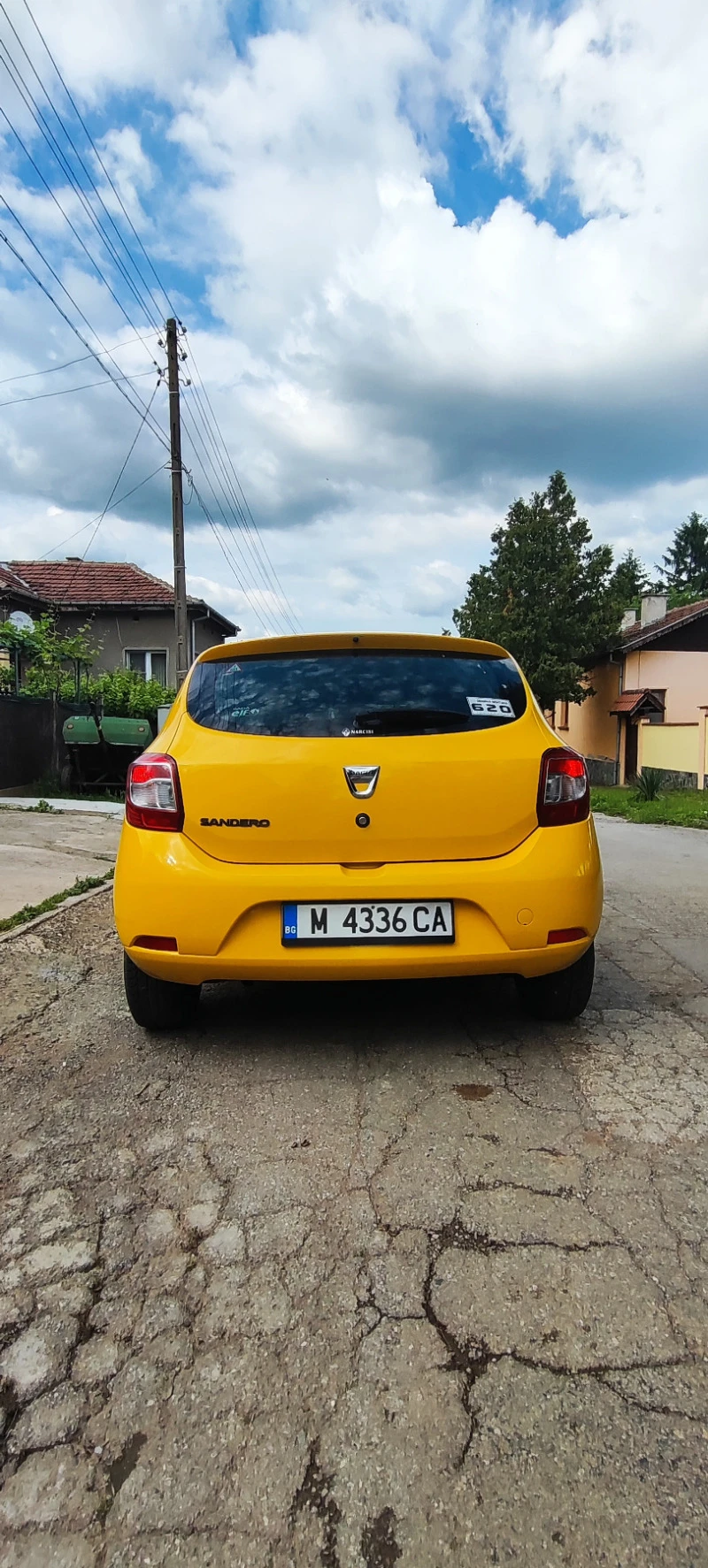 Dacia Sandero 1.2 ГАЗ КЛИМАТИК!!!, снимка 3 - Автомобили и джипове - 47231392