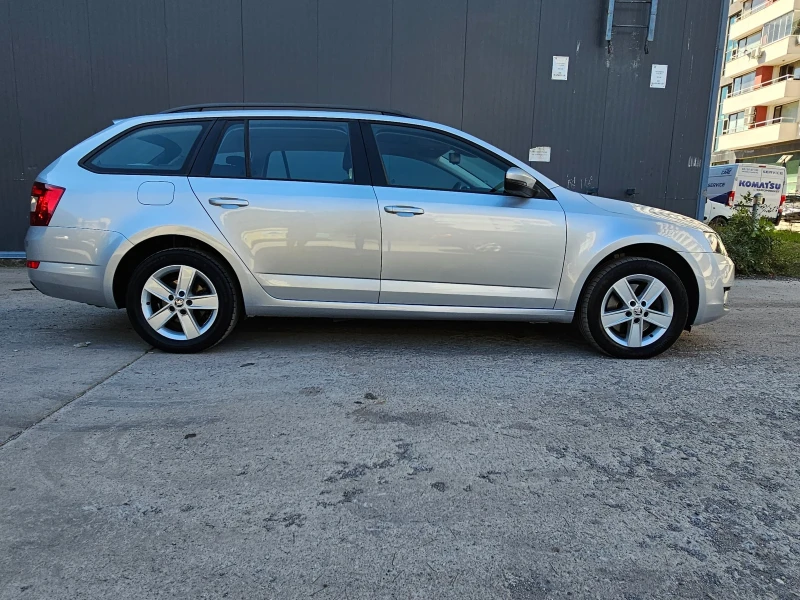 Skoda Octavia 1.8 TSI 180к.с. DSG 4x4 !! ШВЕЙЦАРИЯ !! НОВ ВНОС! , снимка 6 - Автомобили и джипове - 47374864