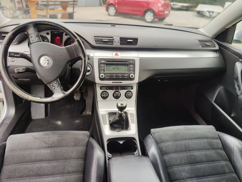 VW Passat 2.0TDI TOP!!!!, снимка 13 - Автомобили и джипове - 47391762