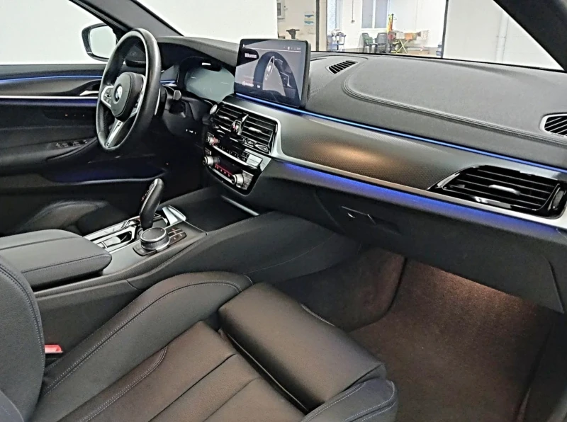 BMW 540 ОЧАКВАН ВНОС BMW 540d LASER* FULLMAX* M Premium, снимка 11 - Автомобили и джипове - 47628858