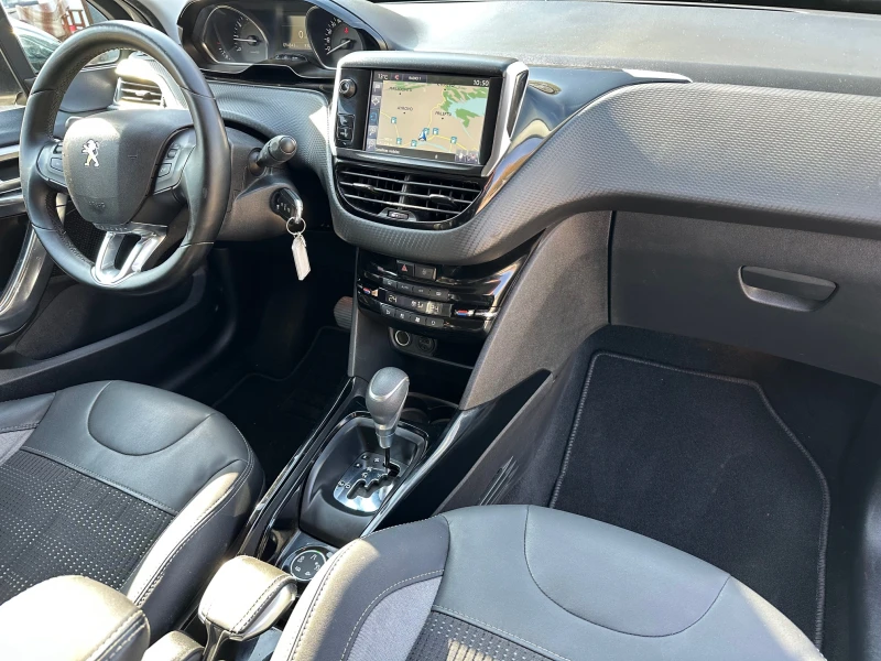 Peugeot 2008 1.2i Автомат.Allure., снимка 11 - Автомобили и джипове - 47798665