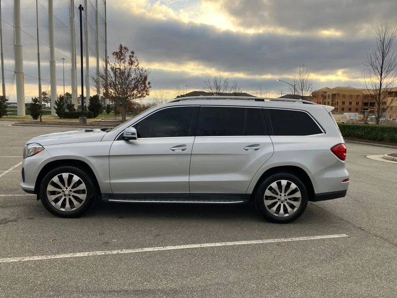 Mercedes-Benz GLS 450 4MATIC/LANE ASSIST/KEYLESS/ПОДГРЕВ/ОБСЛУЖЕН , снимка 4 - Автомобили и джипове - 48563776