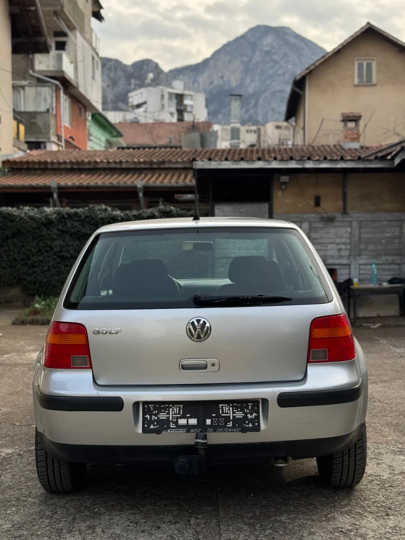 VW Golf 1.4i* KLIMA* ПЕЧКА* , снимка 4 - Автомобили и джипове - 49597421