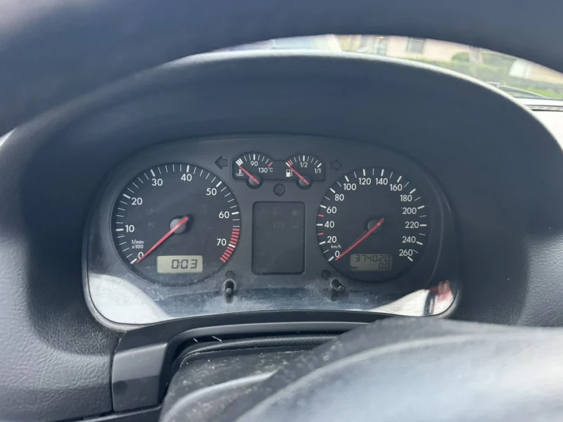 VW Golf, снимка 7 - Автомобили и джипове - 52775513