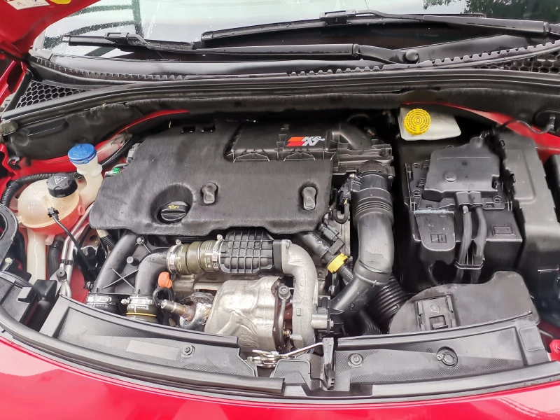 Citroen DS3 1.6 HDI, снимка 9 - Автомобили и джипове - 52947064