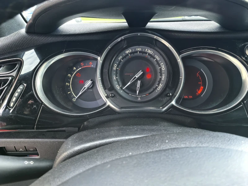 Citroen DS3, снимка 8 - Автомобили и джипове - 53392772